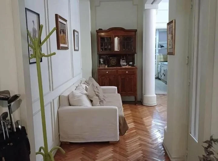 Exclusivo Depto con 3 Patios Privados – Recoleta con Alma y Potencial 2