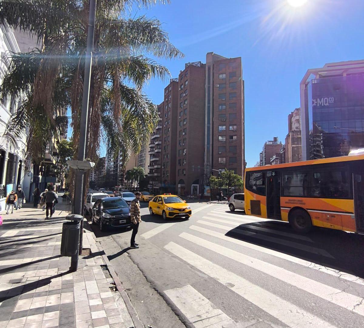 Foto de BUEN PASTOR Irigoyen esquina Independencia !!!!, imagen 1
