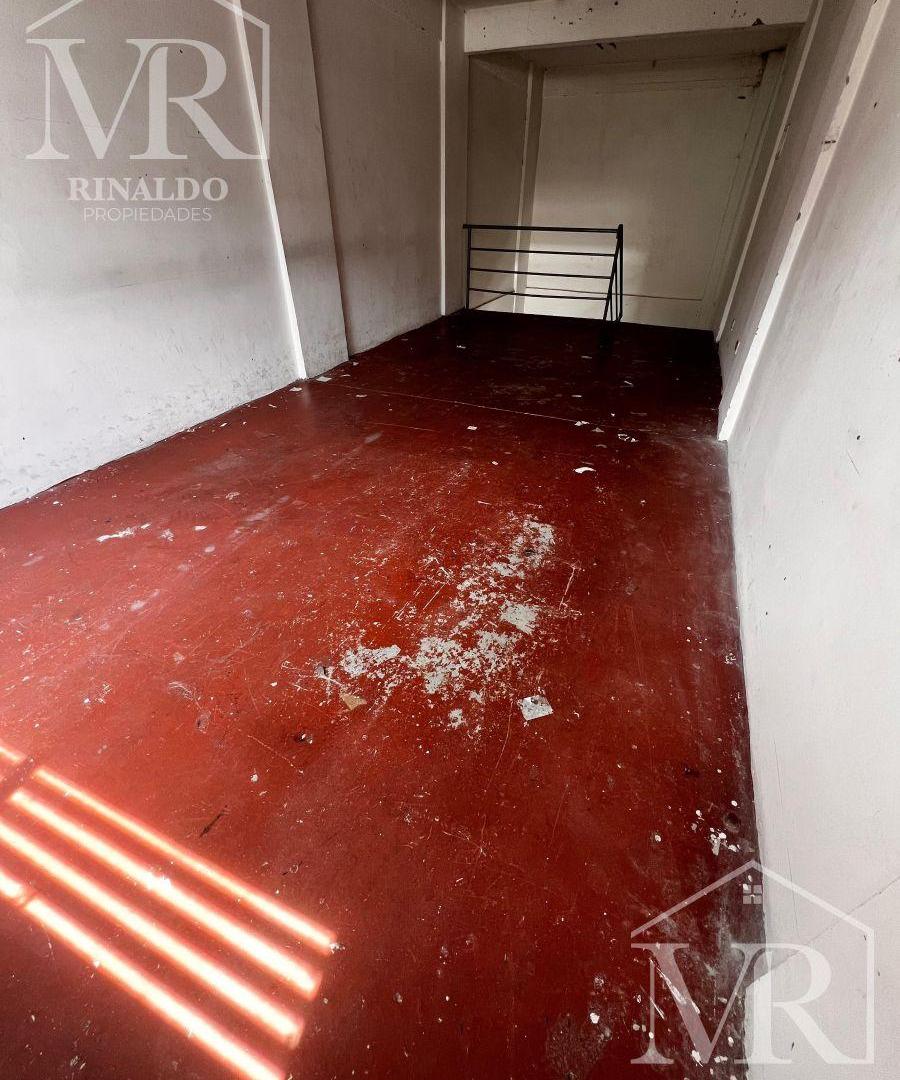 Alquiler - Local comercial en tres plantas - Barrio de Floresta