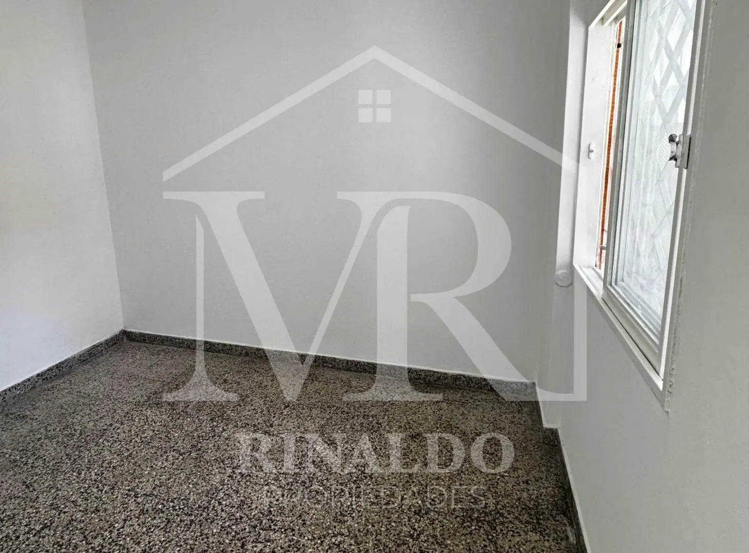 Alquiler | Monoambiente 1º piso por escalera - Barrio de Liniers 5