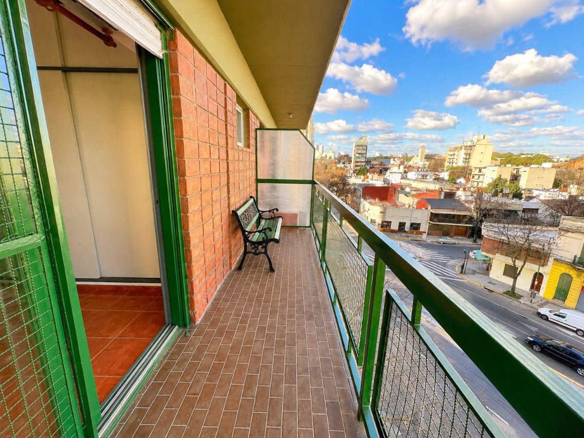 Foto de Alquiler | Departamento 3 Ambientes Con Balcón Al Frente Barrio De, imagen 2
