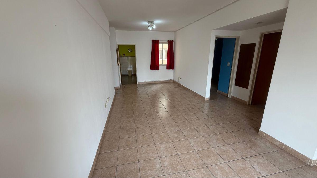 Foto de ALQUILER | DEPARTAMENTO 3 AMBIENTES CON BALCÓN AL FRENTE – FLORESTA, imagen 3