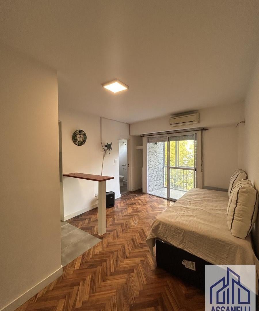 monoambiente con balcón