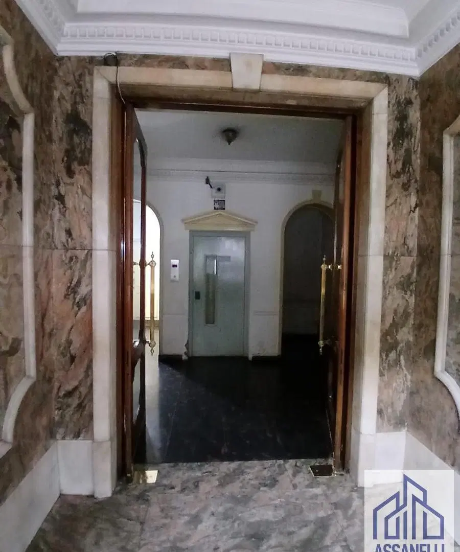 Departamento dos ambientes amplios. 2