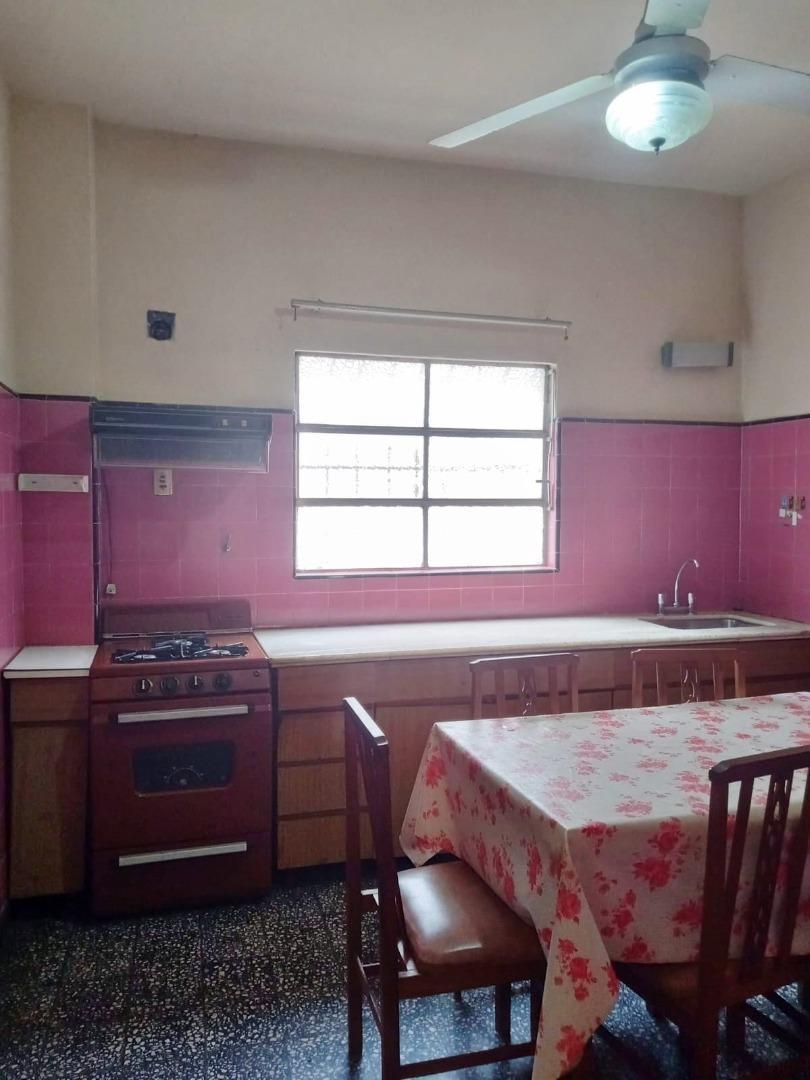 Foto de VENTA - Casa 3 ambientes con fondo libre - Tapiales, imagen 5