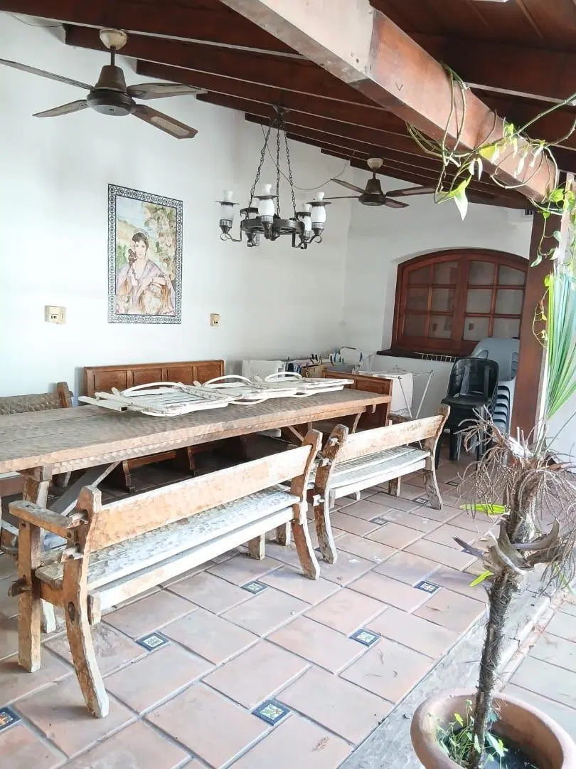 EN VENTA - Casa de 6 ambientes - Ciudad Evita 2