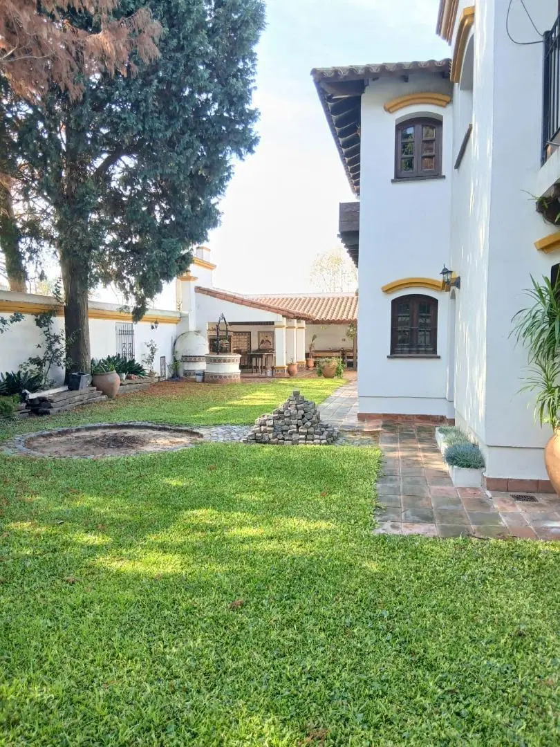 EN VENTA - Casa de 6 ambientes - Ciudad Evita 4