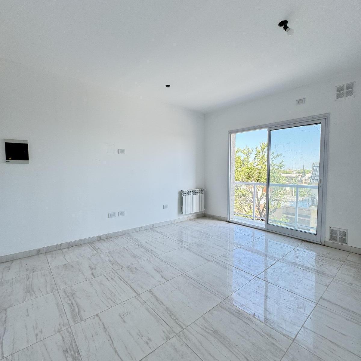2 D - Cocina Separada - Radiadores - Dvh 4