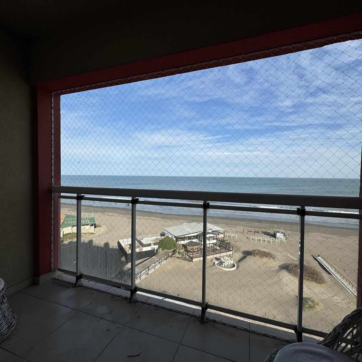 Suite Frente Al Mar - 3d - 2 B - 90 m - Cochera. Pileta 1