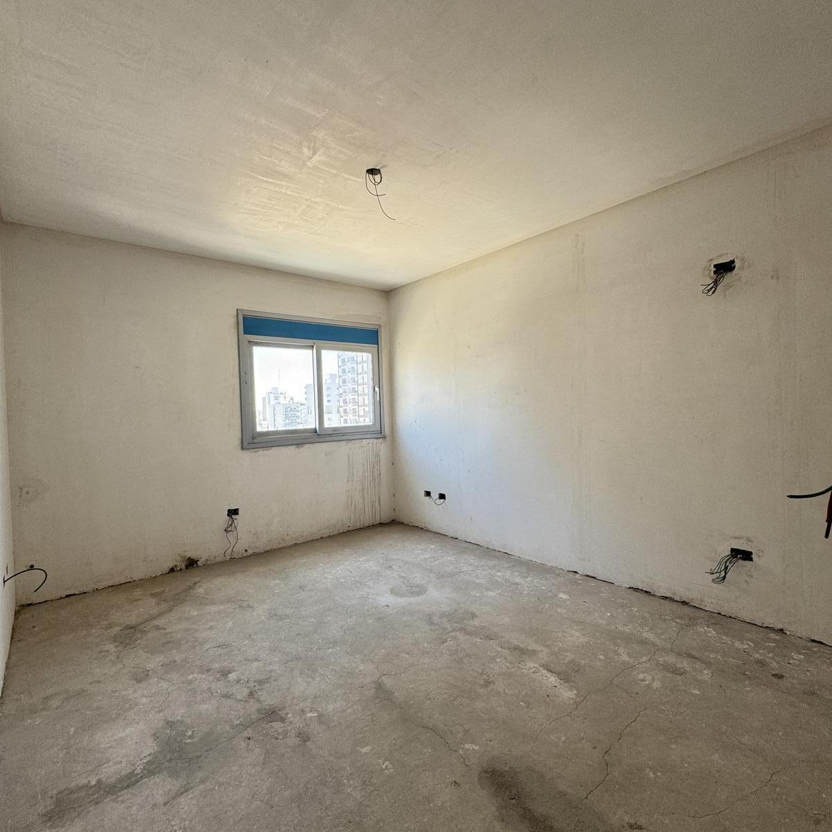 Piso - a m de Av Alem - 260 m 3