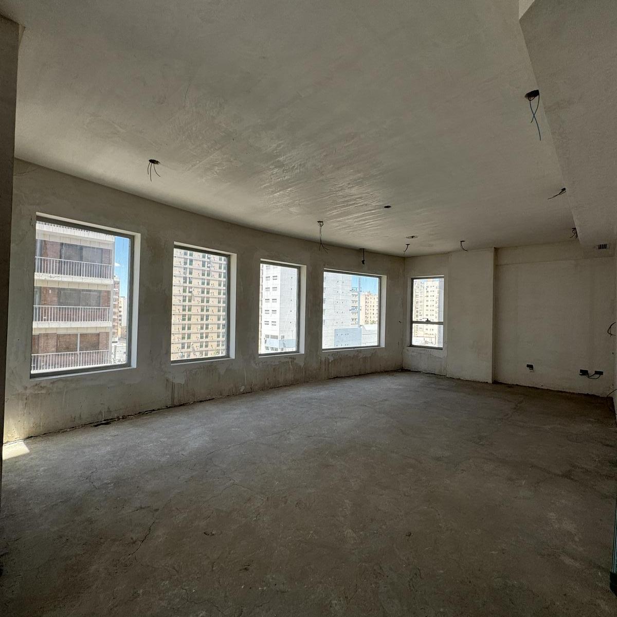 Piso - a m de Av Alem - 260 m 5