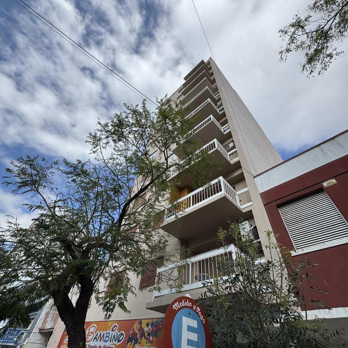 Microcentro - 2 D - 2 Baños 4