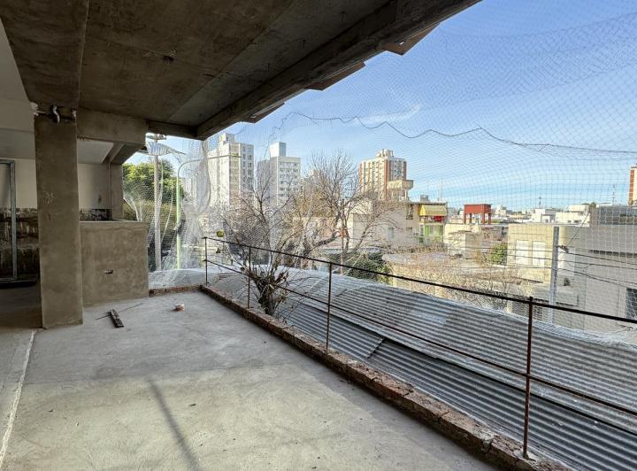 Piso  - A mts de Av. Alem - 180 mts - 2 Cocheras 4
