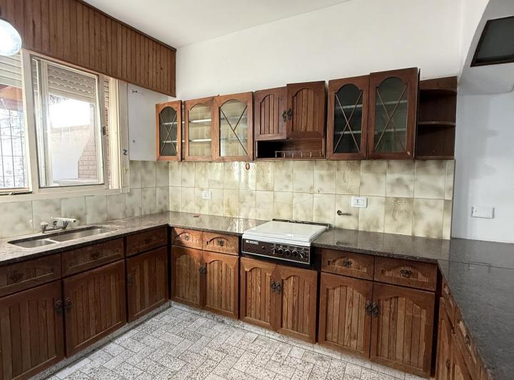 3 D - 2 Baños - Gran jardín - Lote 450 mts 3