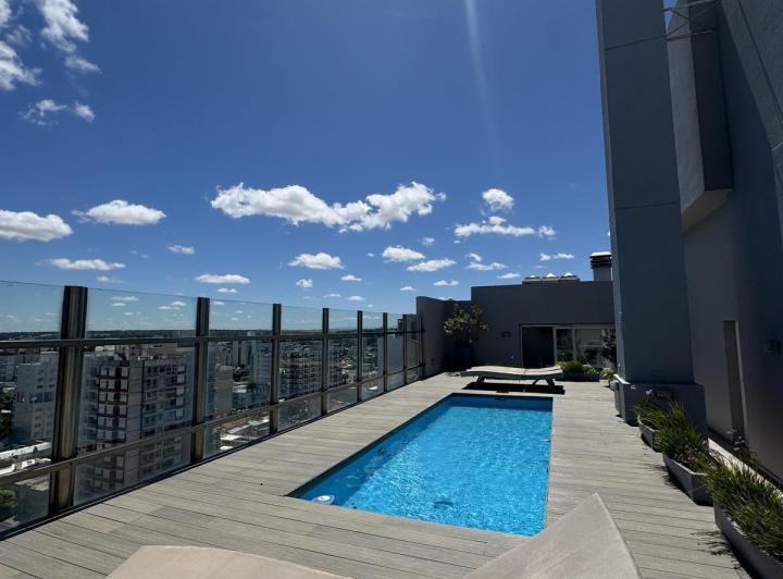 Piso  - A mts de Av. Alem - 260 mts - 4
