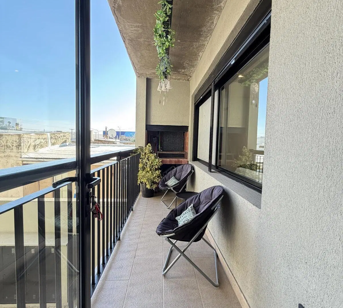 1 D - Balcon c/parrilla individual -Pileta- Zona Uns Palihue 5