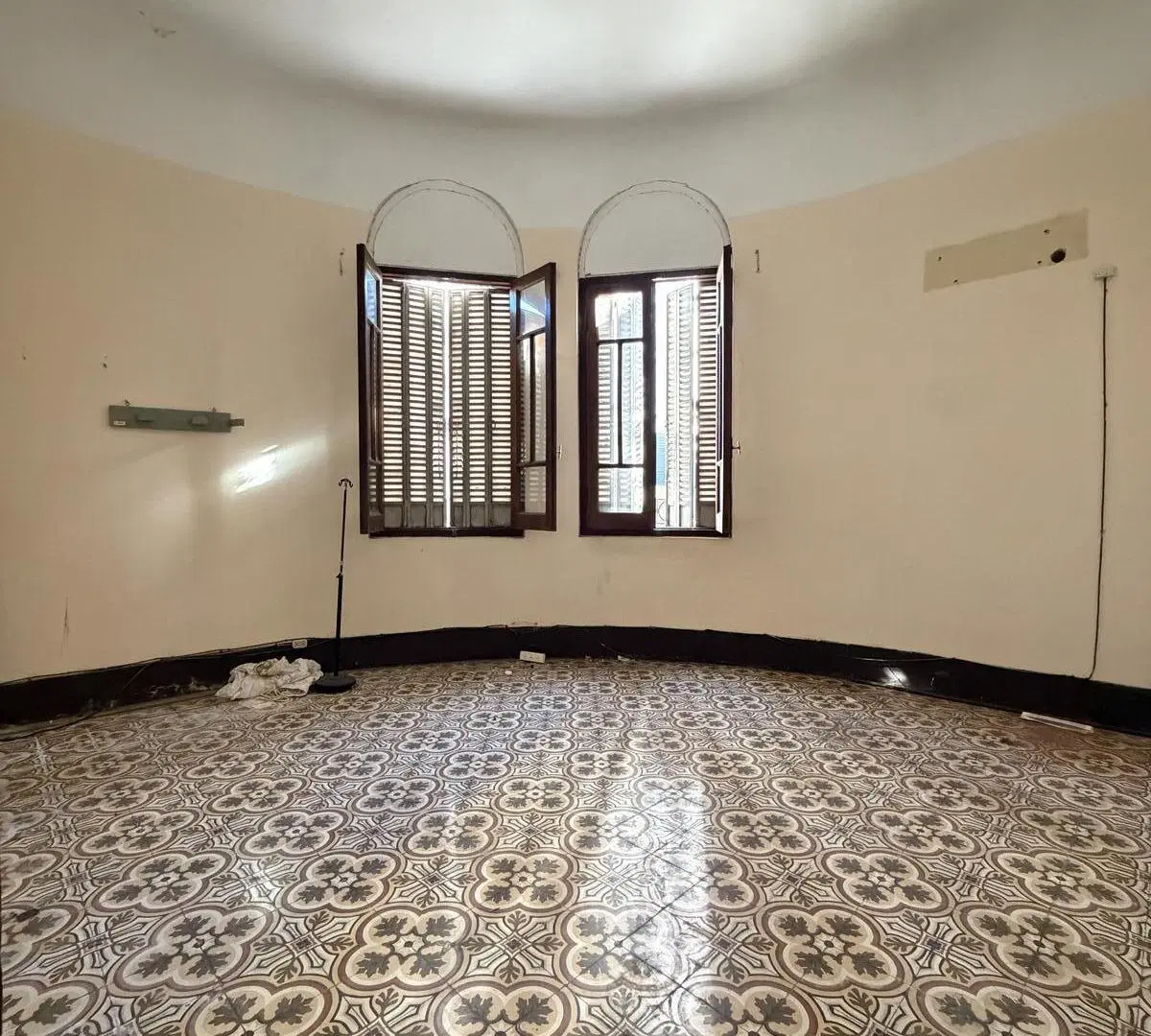 Casona a reciclar - Excelente ubicación comercial 4