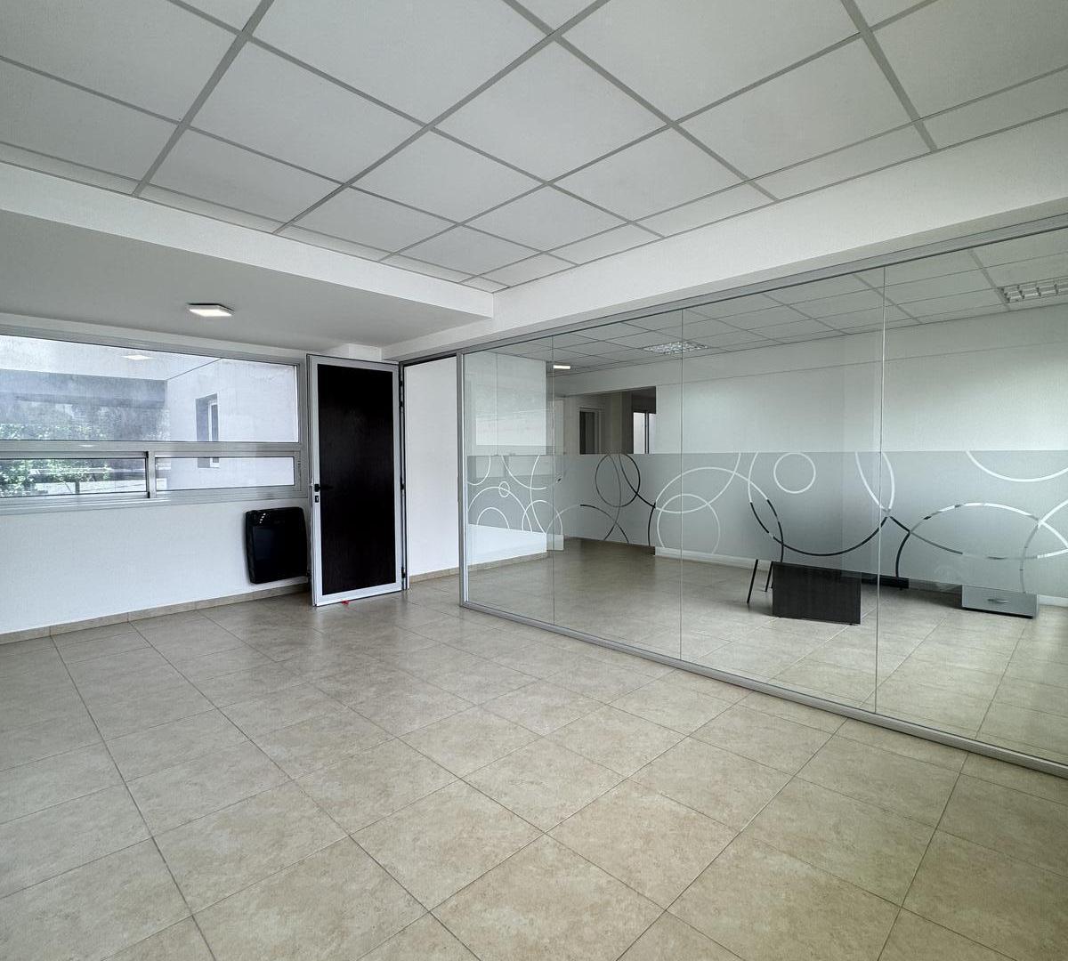 Foto de Oficina 55 mts - Entrepiso - 3 Privados, imagen 3