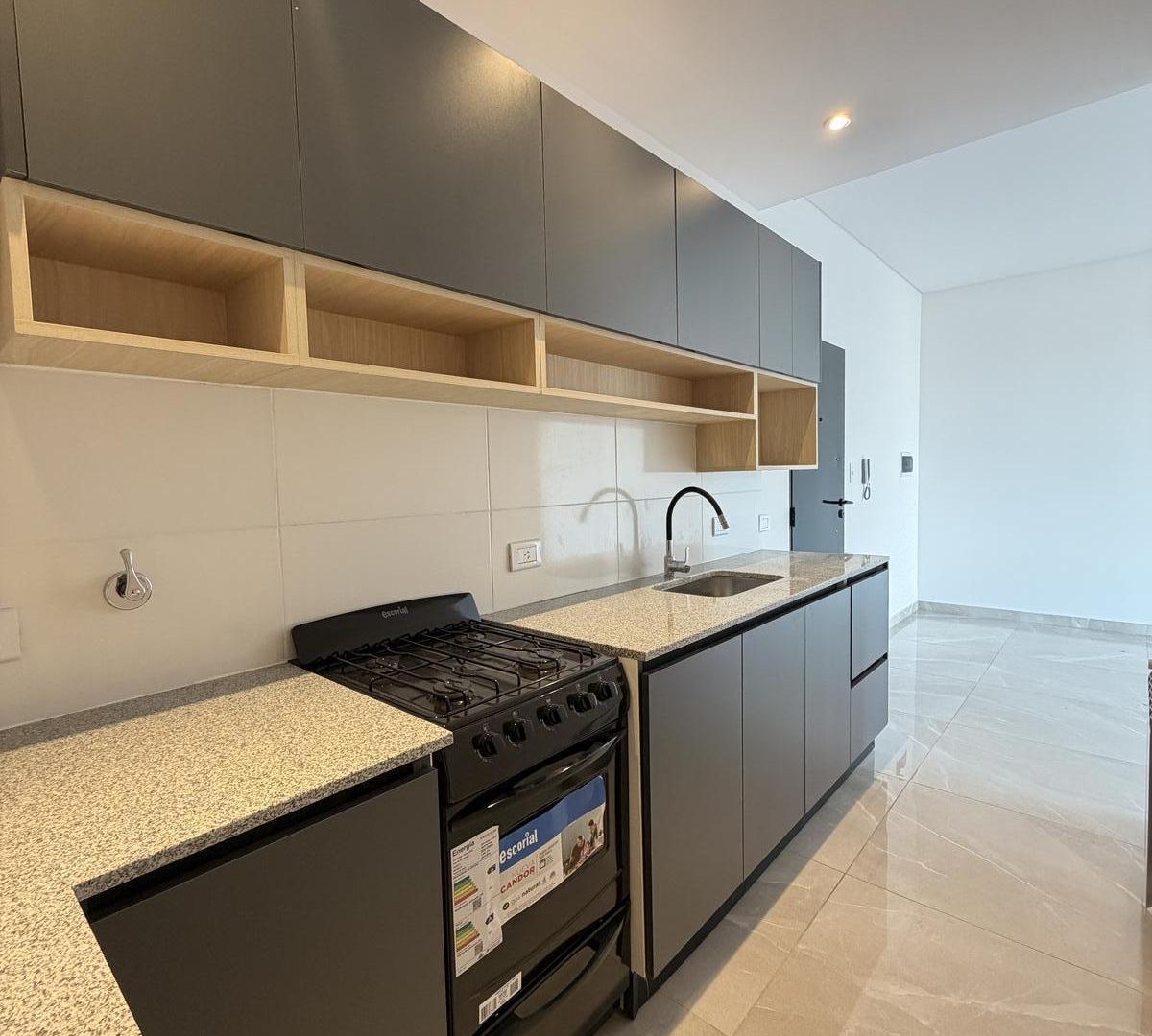 Foto de 45 mts - 1 D - Radiadores - DVH - Balcon - Cochera - Terraza -, imagen 5