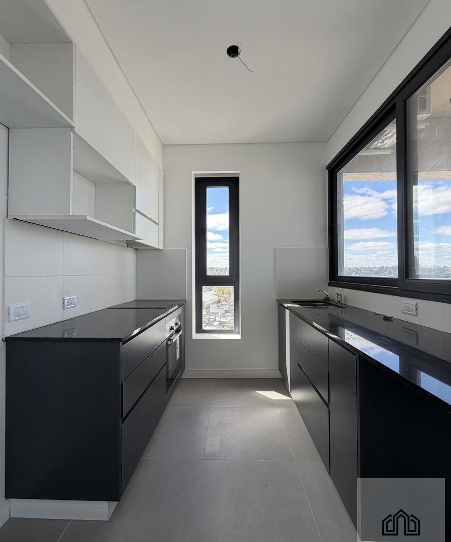 Foto de 1 dorm - Cocina separada - Balcon aterrazado - Quincho - Pileta, imagen 2