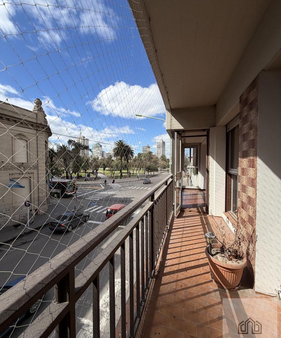 Foto de Microcentro - Semipiso - 3 D - 105 mts - Opción cochera - Oportunidad -, imagen 4