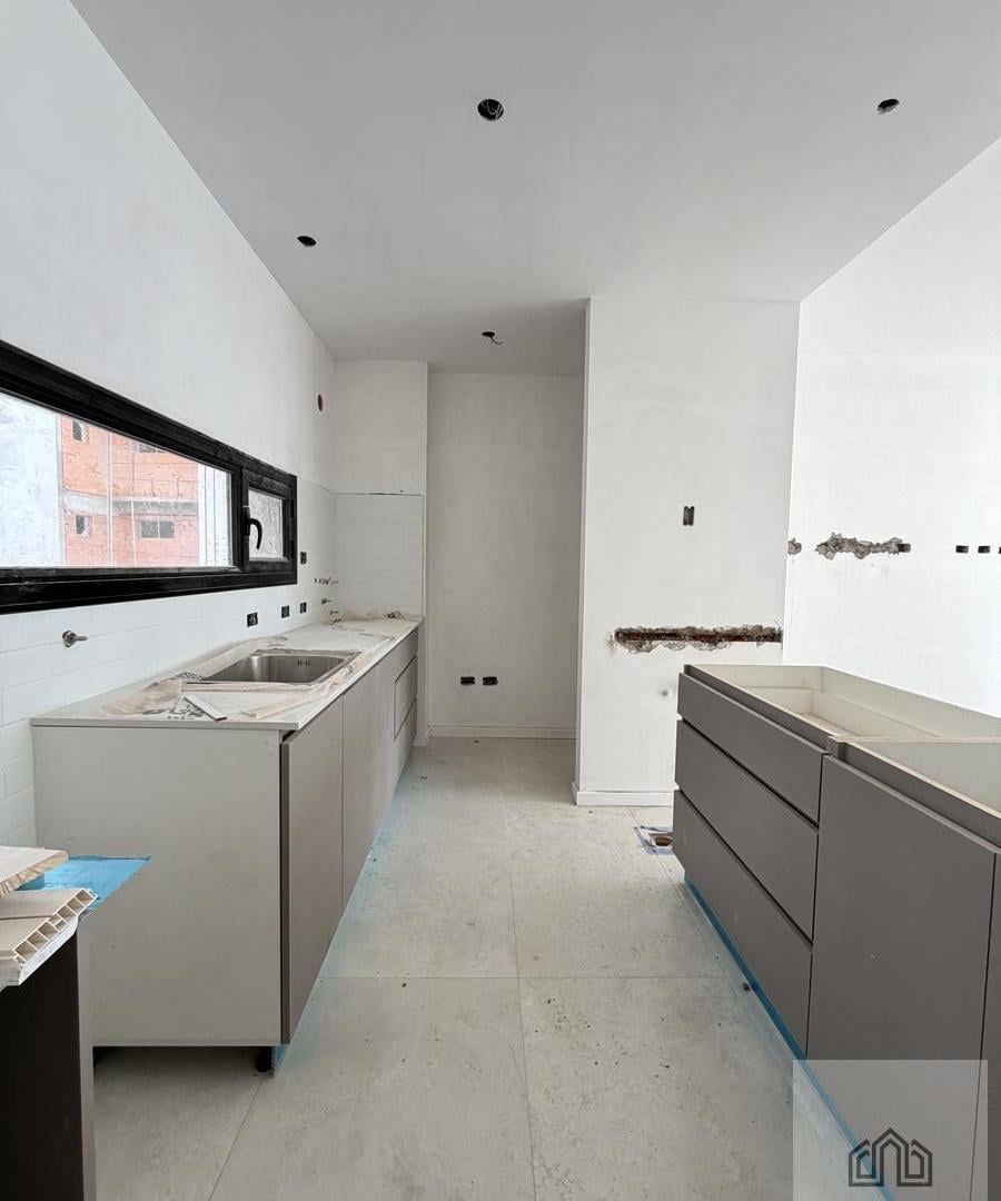 Foto de Semipiso - 2 D - 2 Baños - Cochera, imagen 4