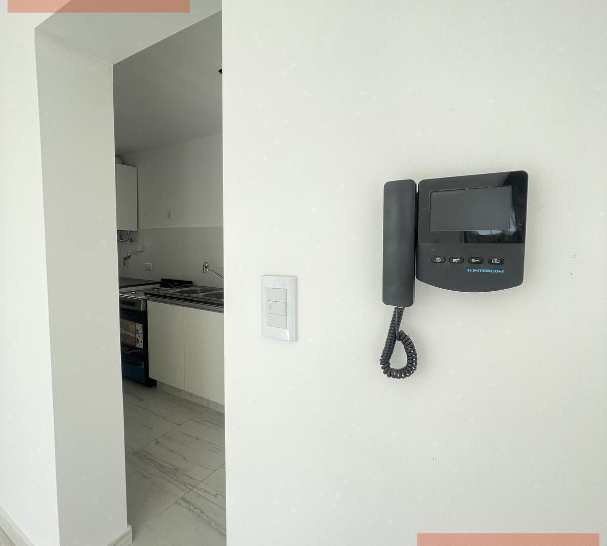 Foto de 2 D - Cocina separada - Radiadores - DVH, imagen 4