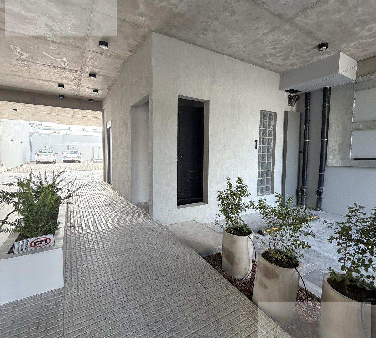 Foto de Monoambiente - 35 mts - Radiadores - DVH - A estrenar! Centro., imagen 2