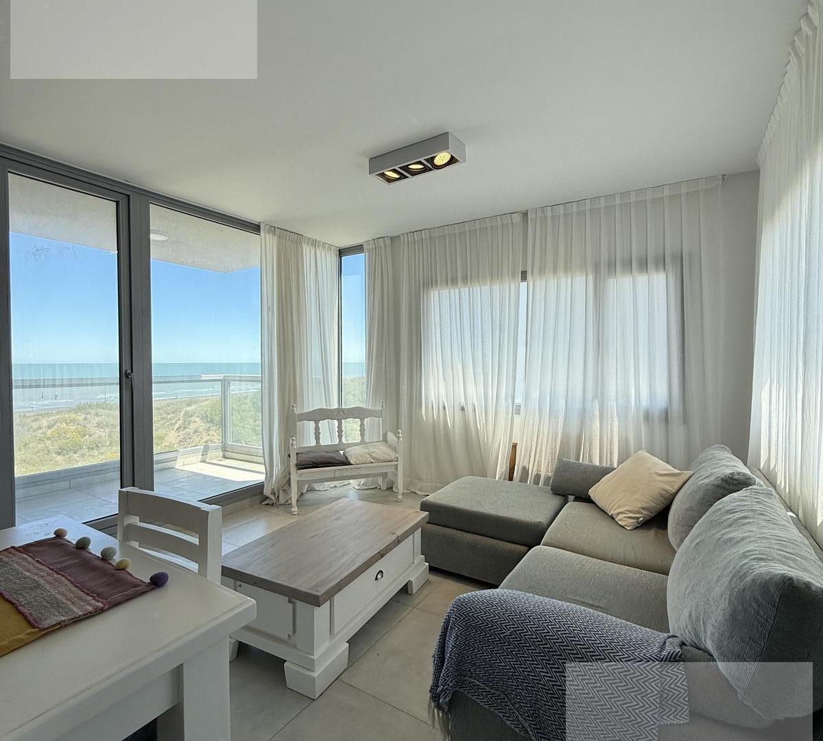 Foto de 2 Dorm - Balcon aterrazado - Cochera - Pileta, imagen 2