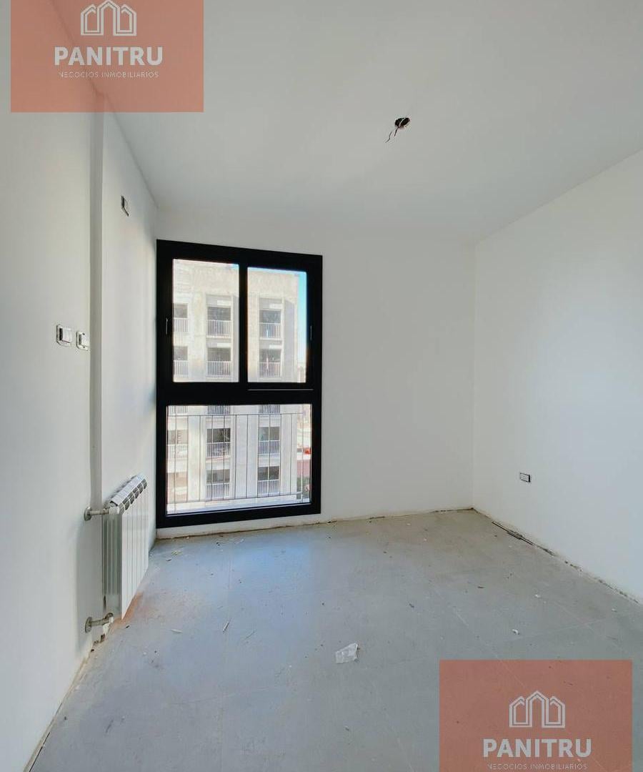 Foto de OPORTUNIDAD -- 1 D - c/radiadores - Quincho y Pileta., imagen 5