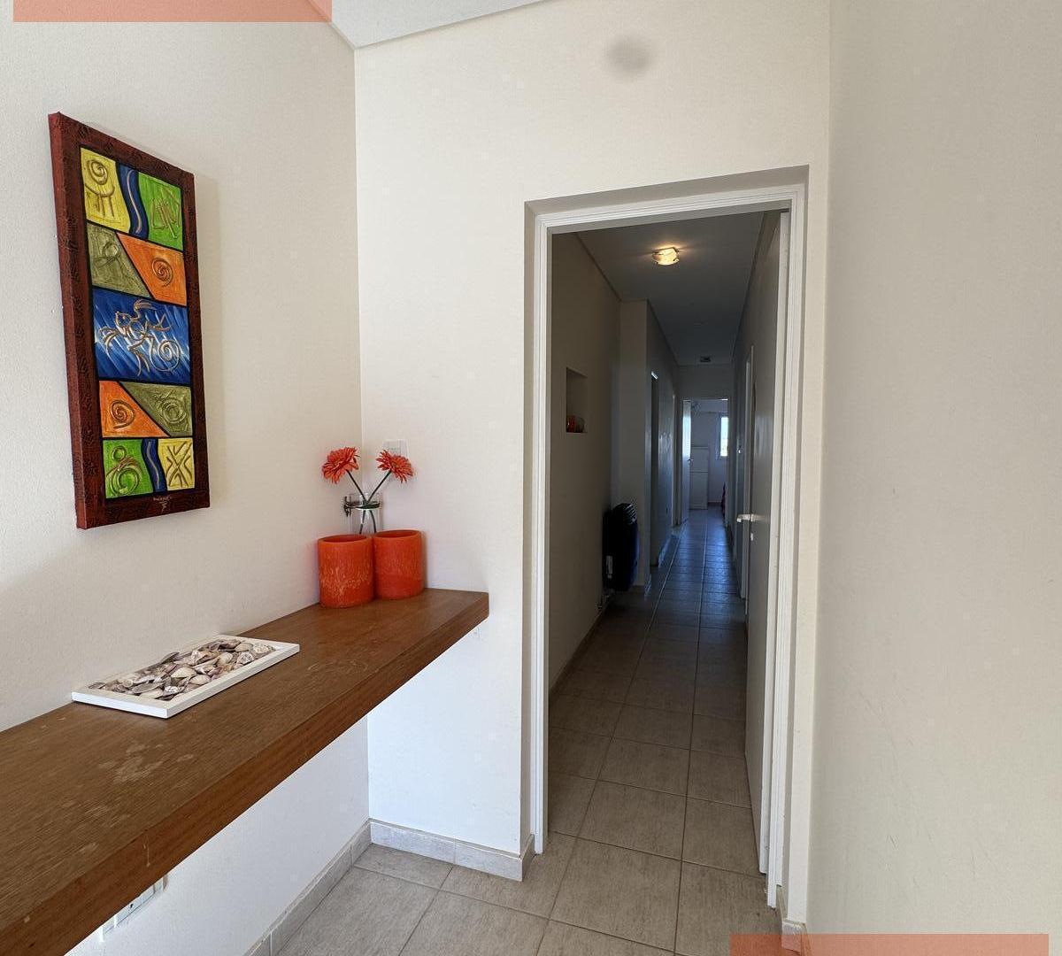 Foto de 3 D - 100 mts - Quincho - Pileta - A 50 mts del MAR, imagen 2
