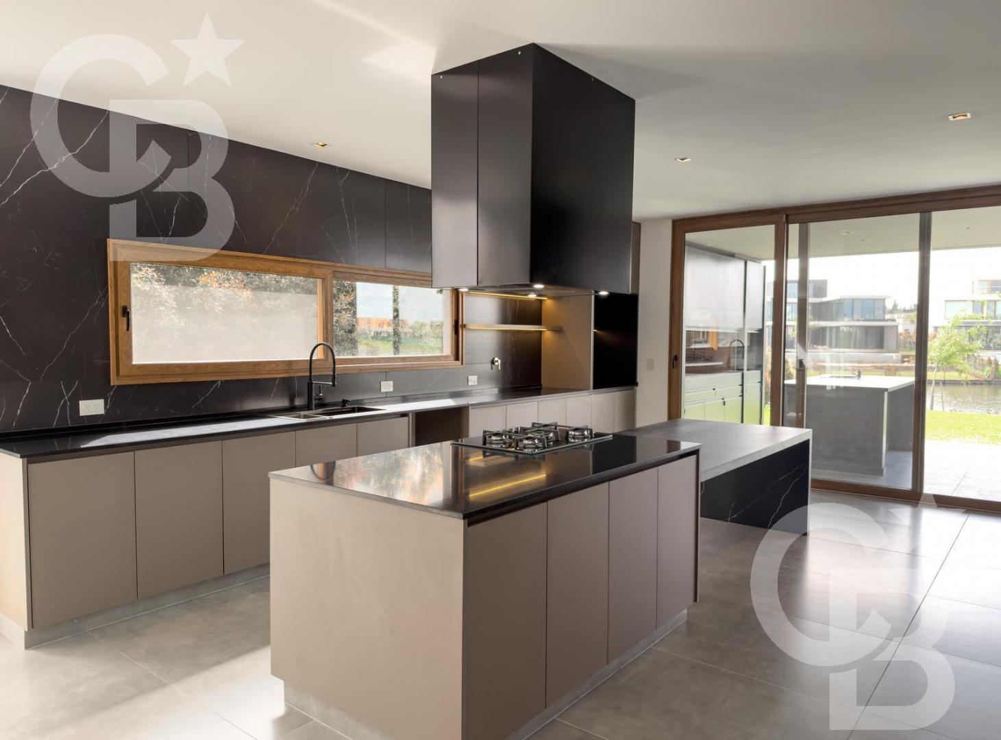 Foto de Casa en Venta y Alquiler Ubicada en Barrio Virazon, Nordelta - Vista a, imagen 2