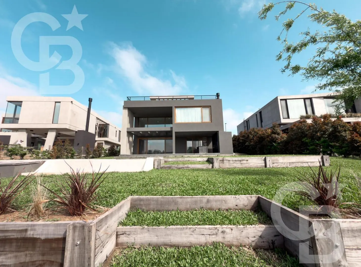Casa en Venta y Alquiler Ubicada en Barrio Virazon, Nordelta - Vista a La Laguna - 5 Dorm 3