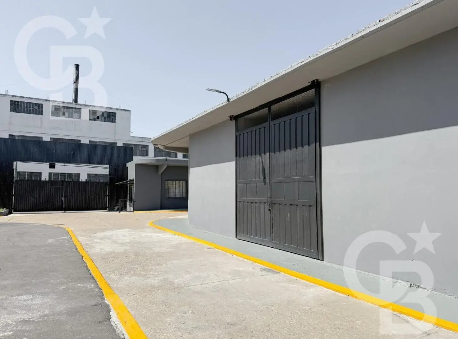 Naves anexables 100-900 m2 en Parque empresarial - Zona Sur 5