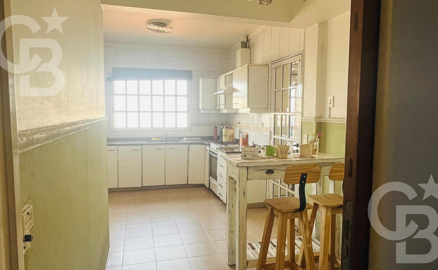 Foto de Venta Casa en Castelar, imagen 2