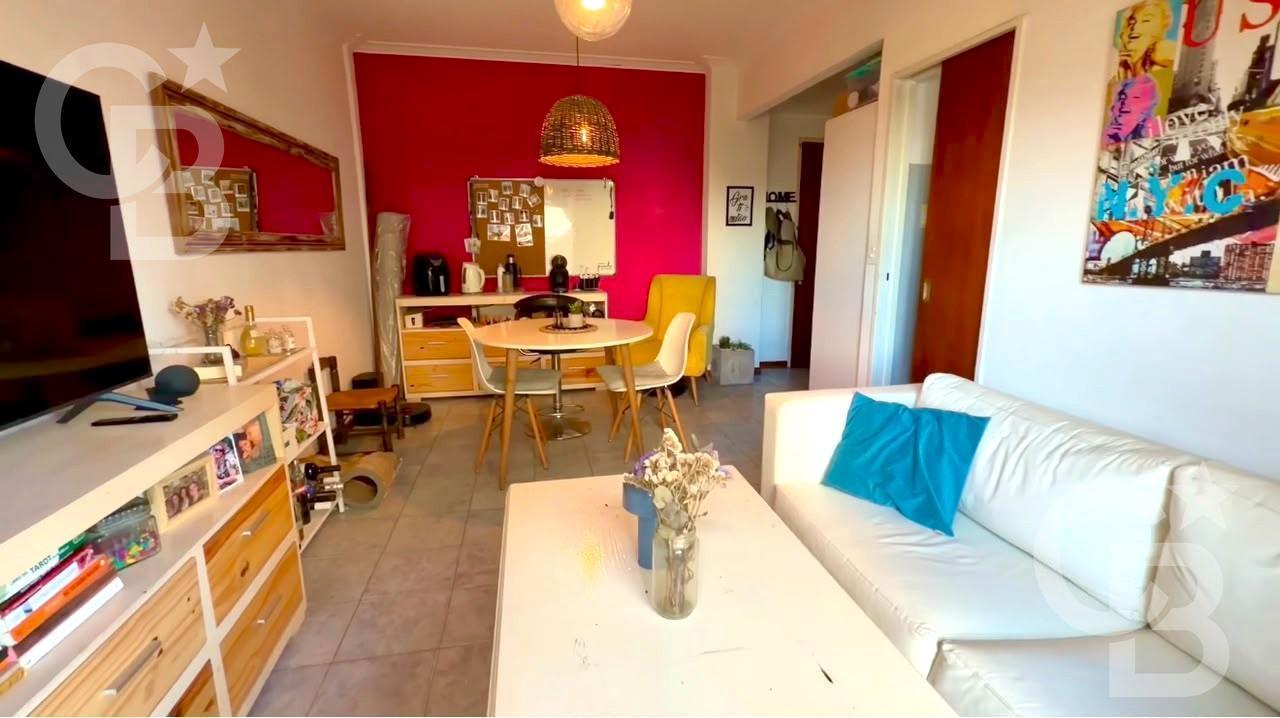 Foto de Venta Departamento en Beccar- Bajas Expensas - 2 ambientes - Frente, imagen 1