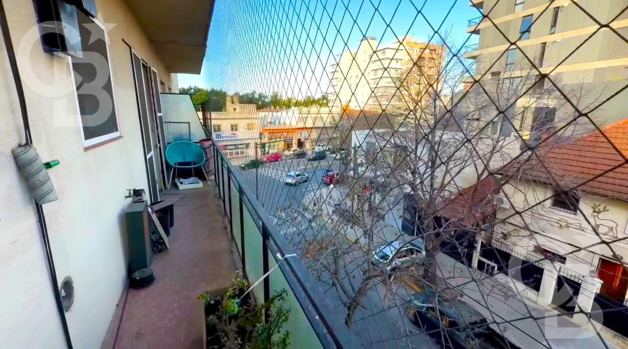 Foto de Venta Departamento en Beccar- Bajas Expensas - 2 ambientes - Frente, imagen 3