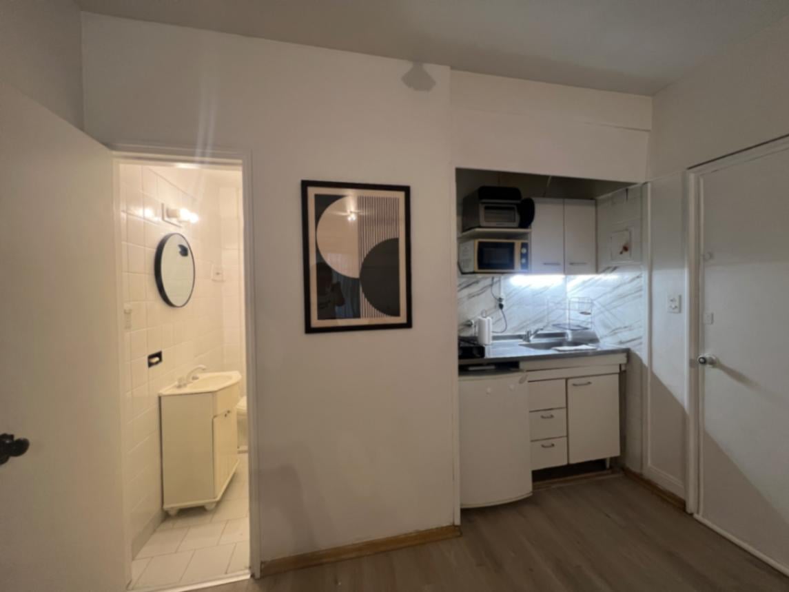 Foto de Monoambiente Amoblado en Alquiler Temporario – Recoleta – Melo y, imagen 1