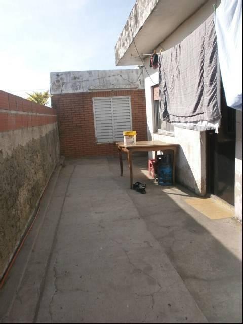 Casa 4 Amb. Más Galpón, y 2 Dptos. a Reciclar Más 2 Dptos. 3