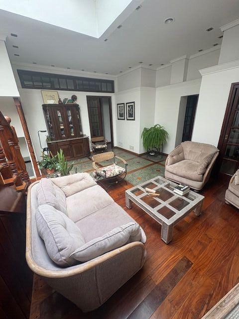 Departamento 7 Ambientes o Mas. | Berutti 132 2