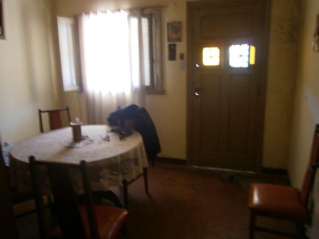 Casa 4 ambientes. | Iriarte 211