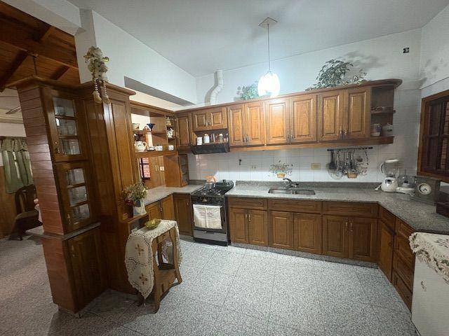 Casa 5 Ambientes. | French 126 1