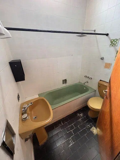 Departamento 4 ambientes. | Lambare 282 2