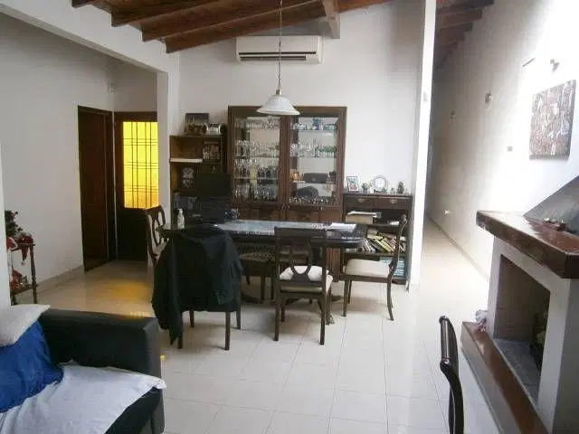 Casa 4 ambientes. | Palaa 426 2