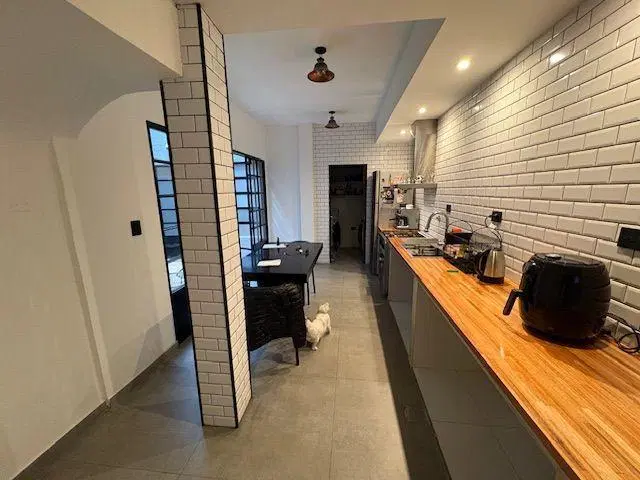 Casa 4 ambientes. | GALERIA GUEMES 165 4