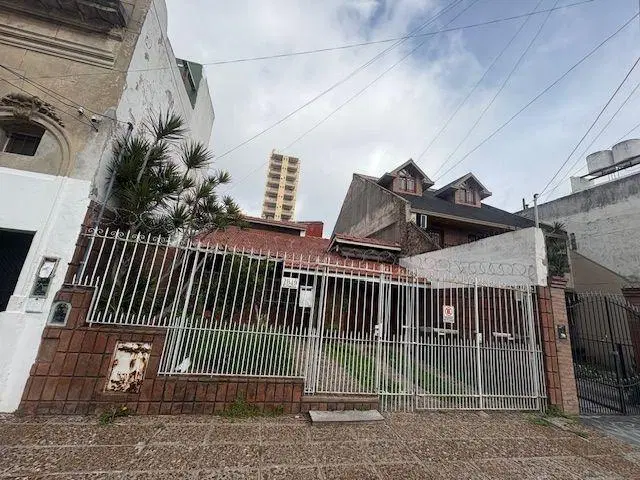 Casa 3 ambientes. | Zeballos 1649 2