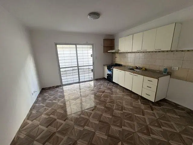 Departamento 3 ambientes. | Avenida Belgrano 2077 5