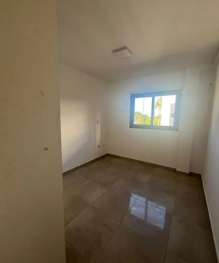 DEPARTAMENTO EN ALQUILER EN CALLE MARMOL Y PELLEGRINI, GODOY CRUZ. 4