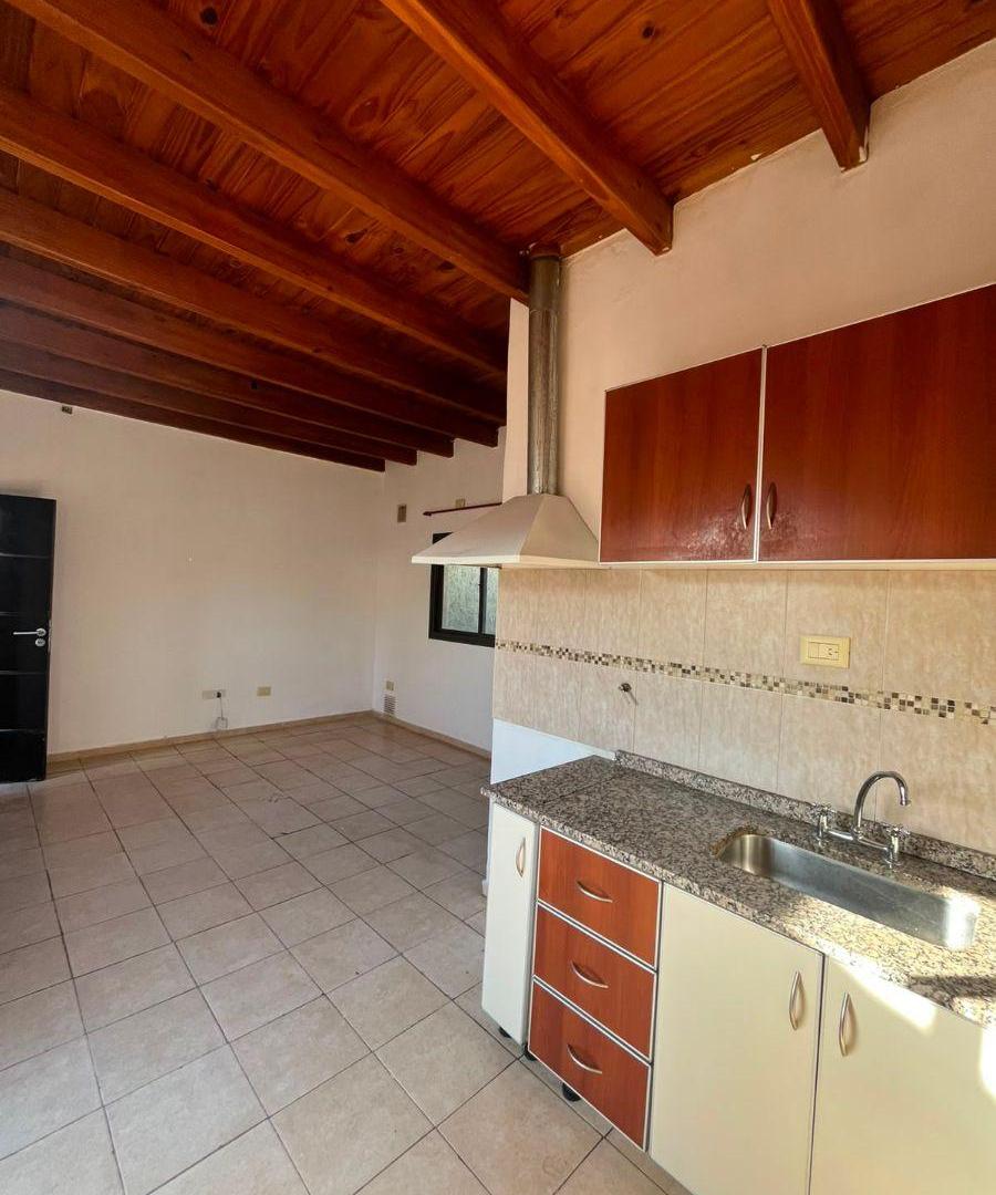 Foto de Departamento en Alquiler en Bº Mariano Moreno, Las Heras., imagen 2