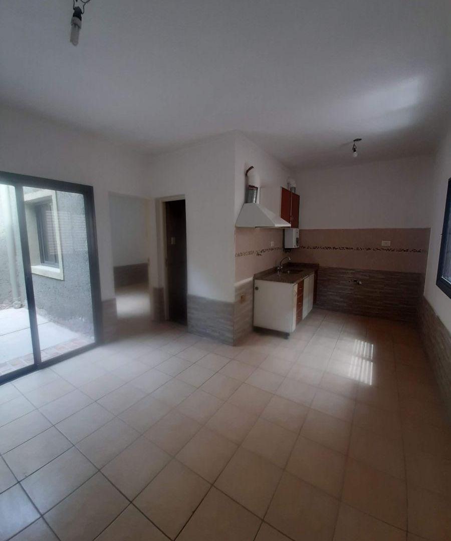 Foto de DEPARTAMENTO EN ALQUILER. BARRIO MARIANO MORENO. LAS HERAS., imagen 5